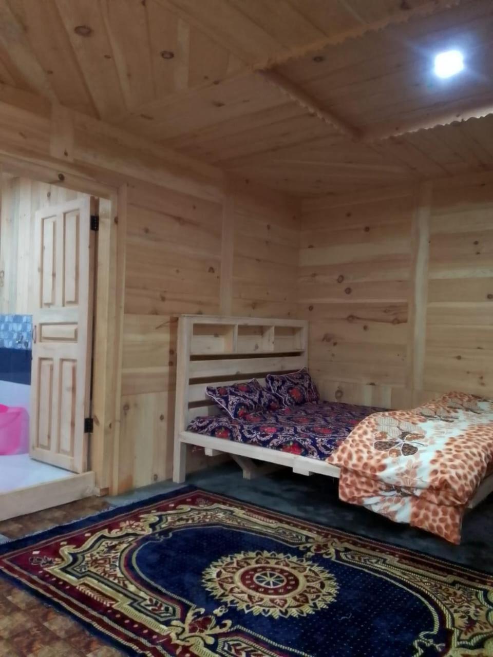 Riverbank Hotel Taobut Neelum Valley Azad Kashmir Taobat Kültér fotó