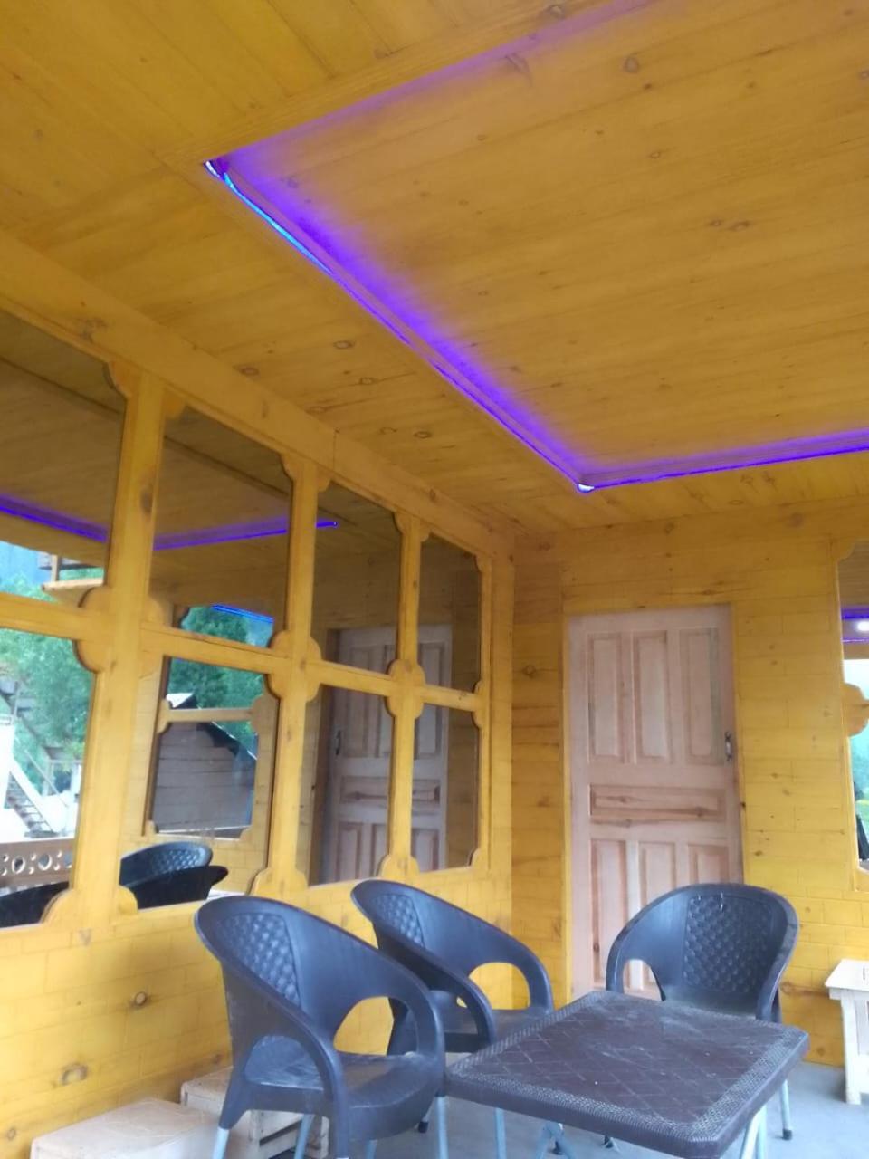 Riverbank Hotel Taobut Neelum Valley Azad Kashmir Taobat Kültér fotó